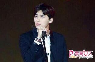 李易峰同学爆料视频,揭秘幕后的精彩瞬间