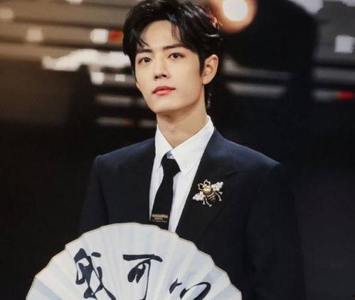 爆料娱乐圈前辈是谁,揭秘爆料背后的神秘人物