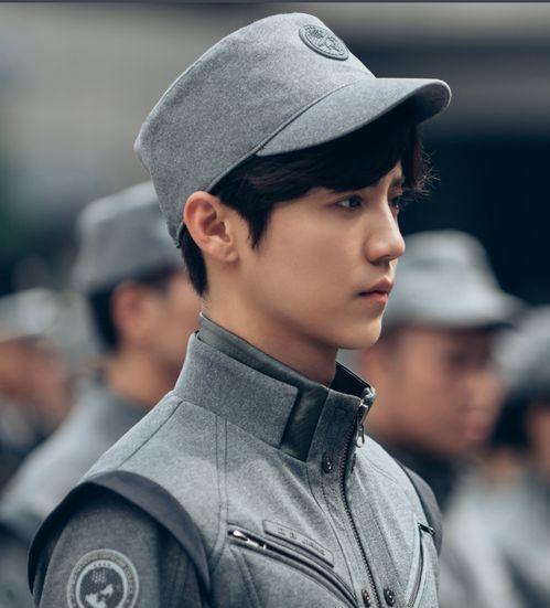 鹿晗爆料直播视频在线观看,独家爆料幕后故事，带你走进明星生活